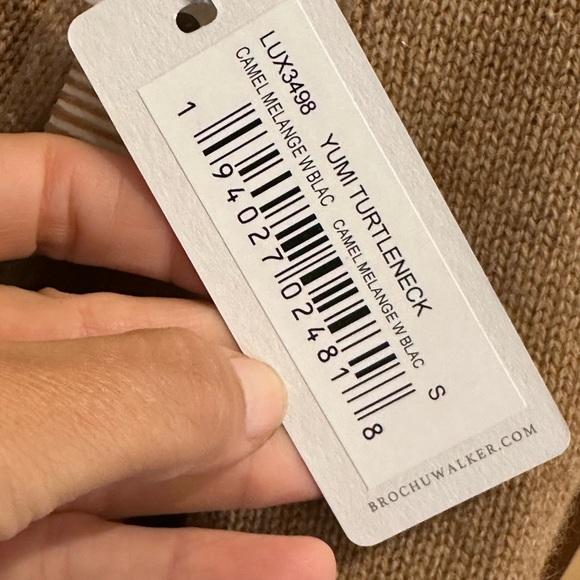 Brochu Walker BW-Yumi camel cashmere turtleneck - Picture 5 of 7